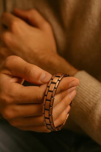 Click to view full screen BIOMAGNETIC BRACELET photo review